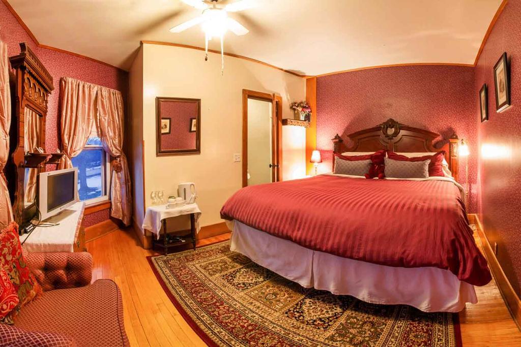 Margaretville Mountain Inn B&B ภายนอก รูปภาพ