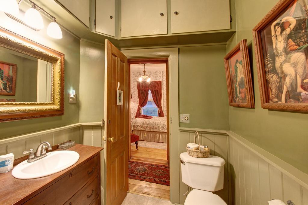 Margaretville Mountain Inn B&B ภายนอก รูปภาพ