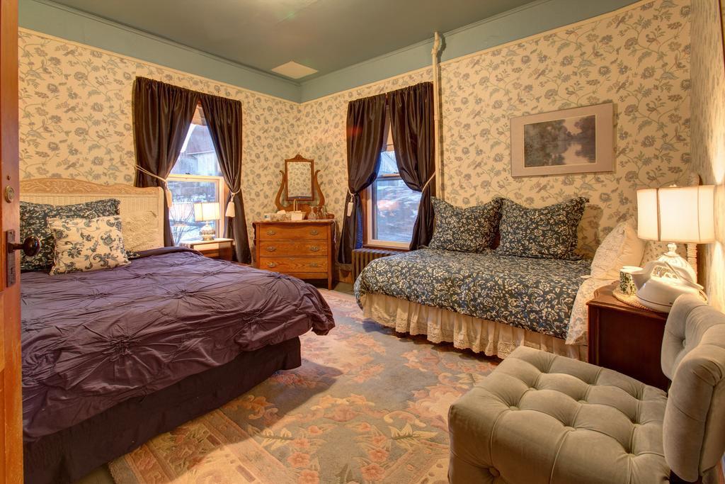 Margaretville Mountain Inn B&B ภายนอก รูปภาพ
