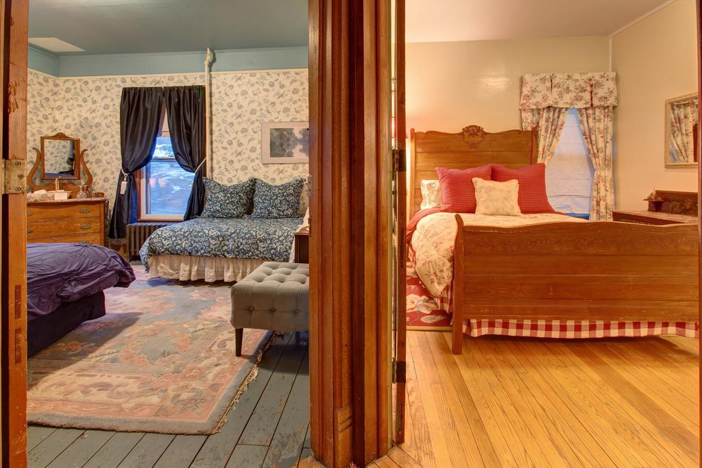 Margaretville Mountain Inn B&B ภายนอก รูปภาพ