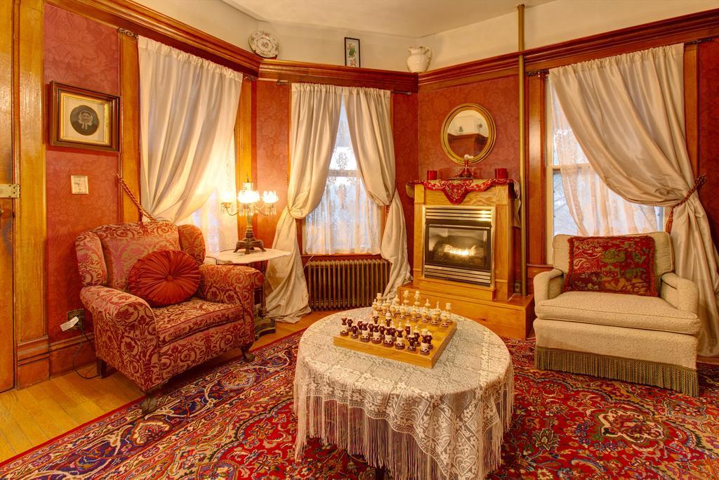 Margaretville Mountain Inn B&B ภายนอก รูปภาพ
